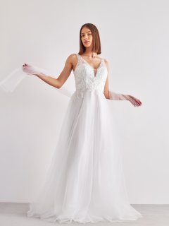 White formal dress Alice