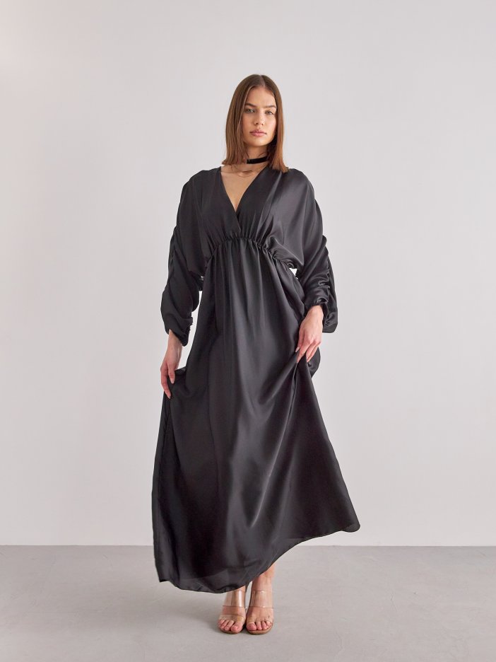 Čierne saténové šaty Talea
