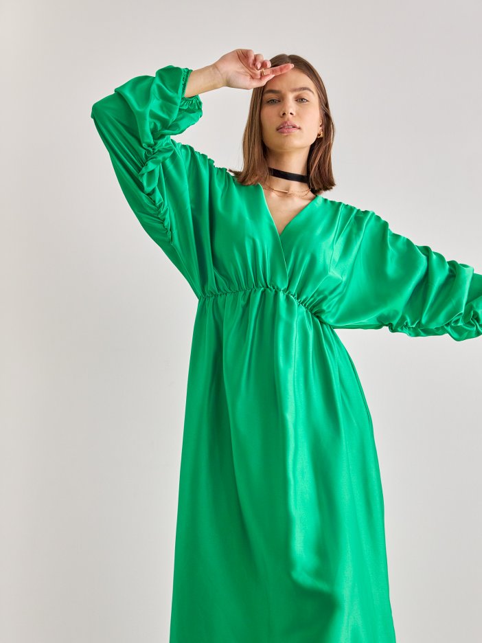 Zelené saténové šaty Talea
