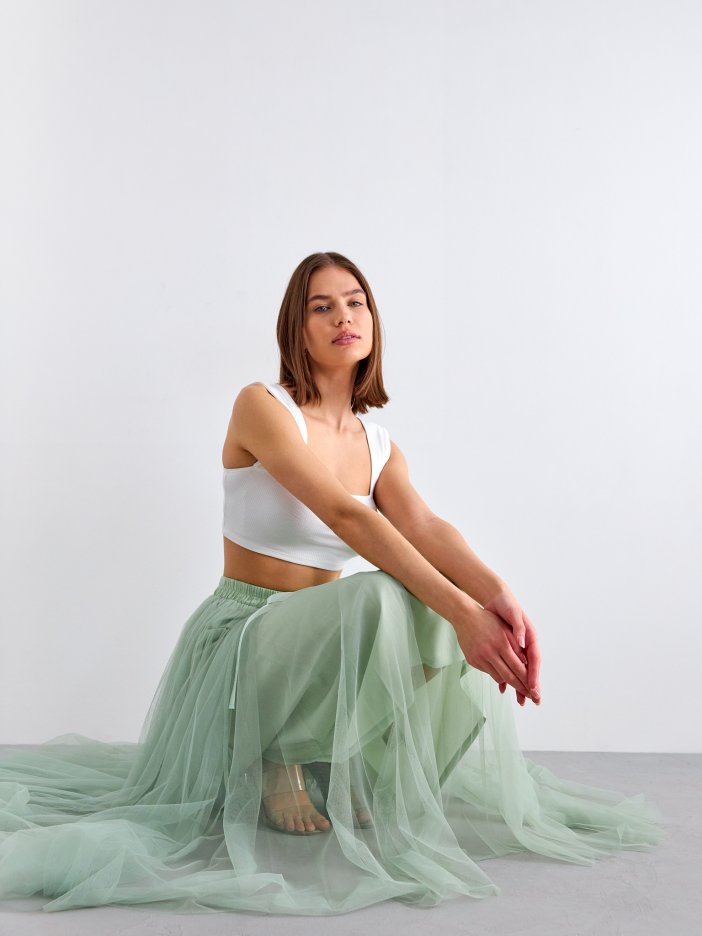 Bledozelená tylová sukňa Lia
