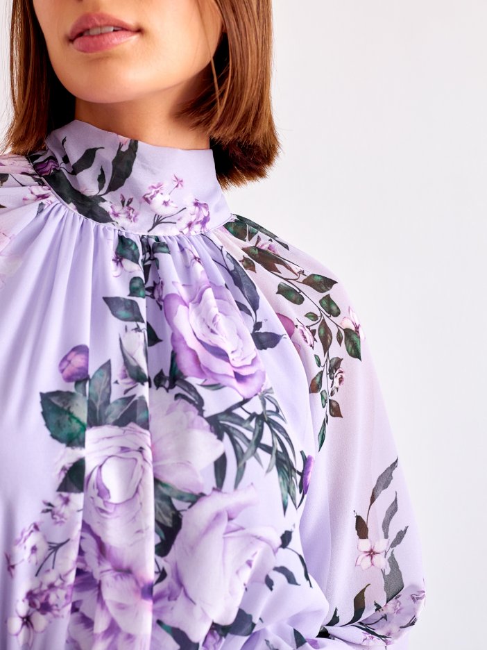 Fialové květované šaty Violett