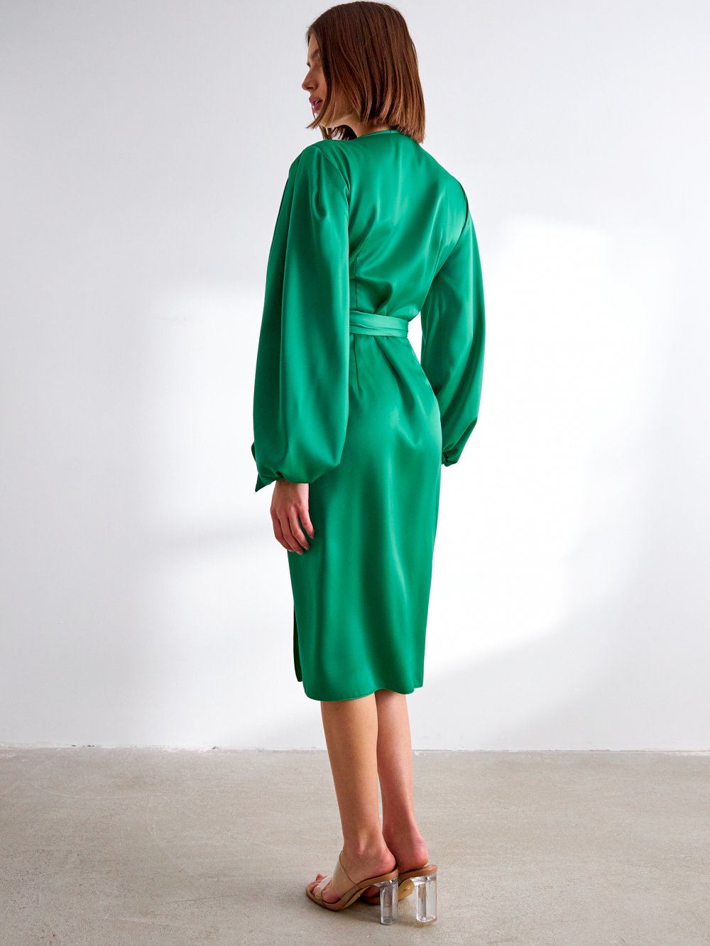 Zelené saténové šaty Iris
