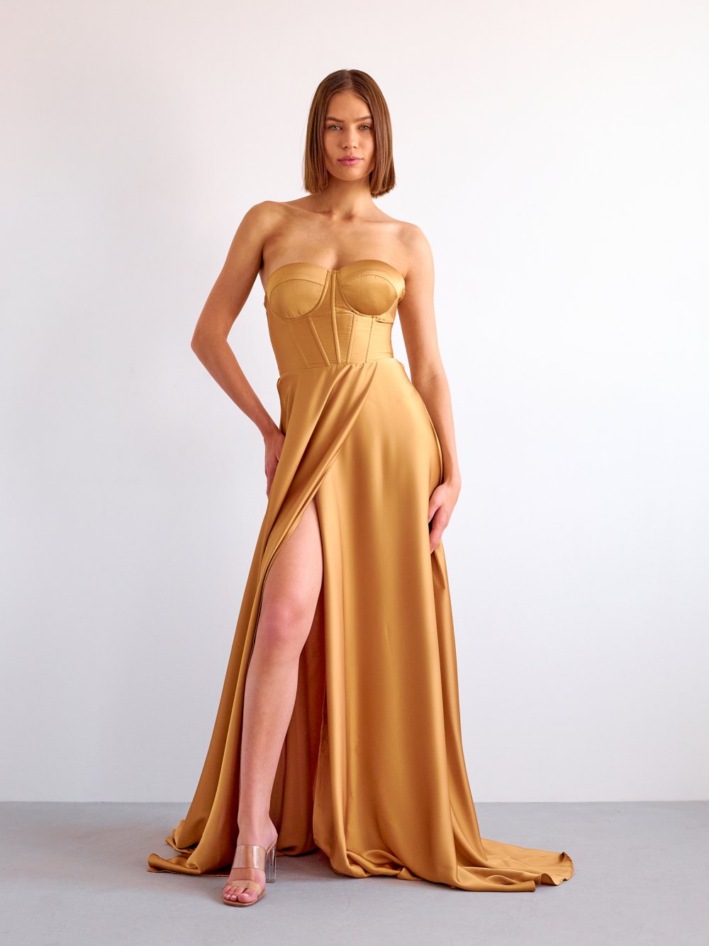 Zlaté saténové společenské šaty Emma