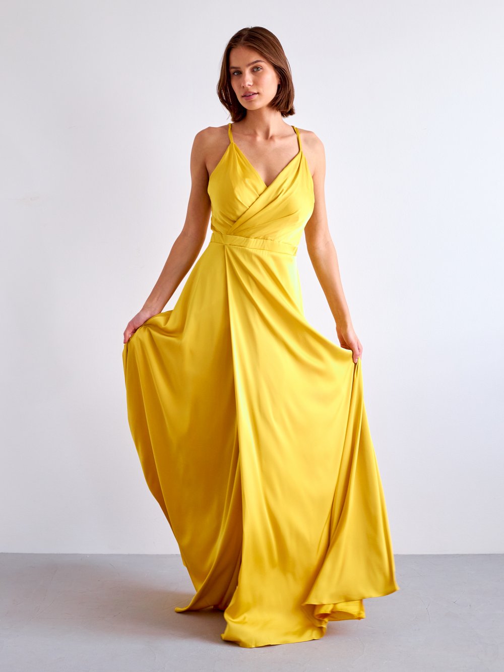Žlté saténové spoločenské šaty Virginie