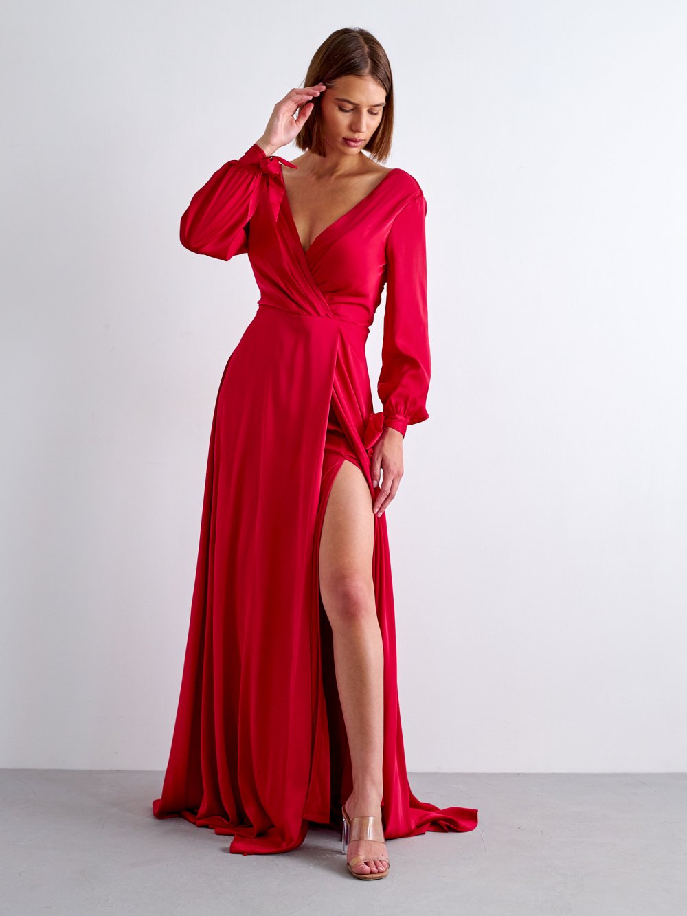 Červené saténové šaty Fraya
