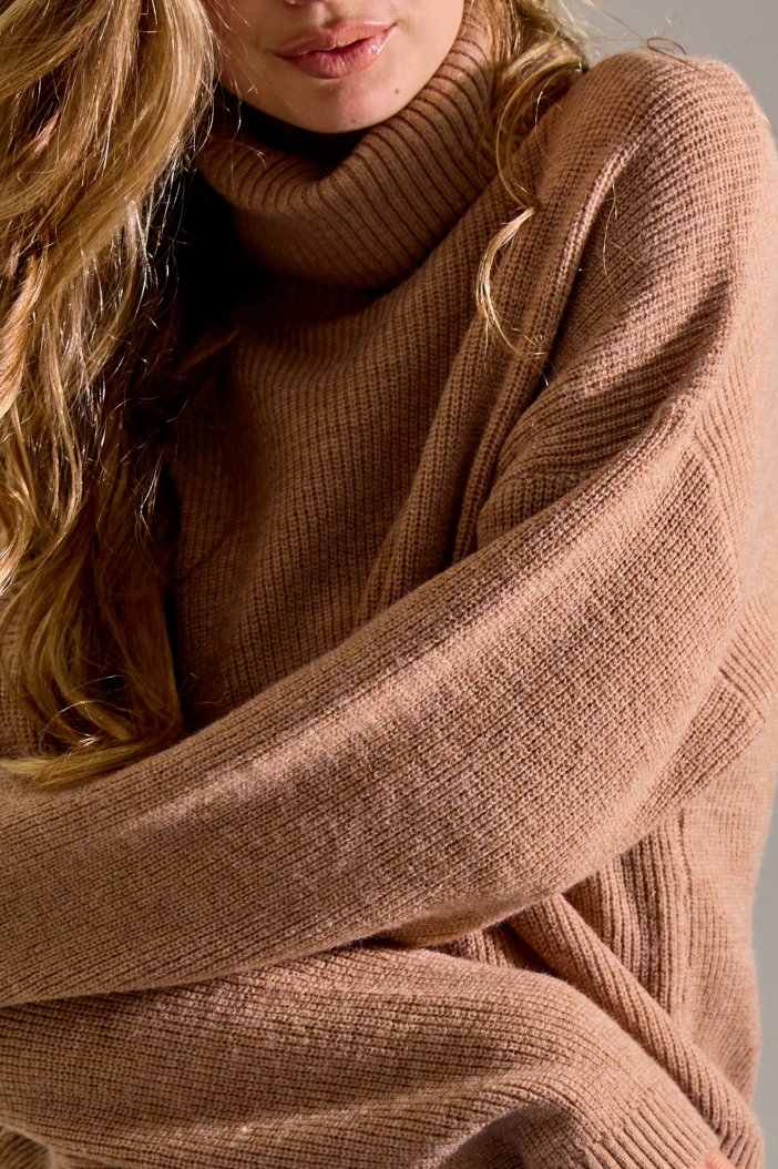 Kairi brown knitted sweater