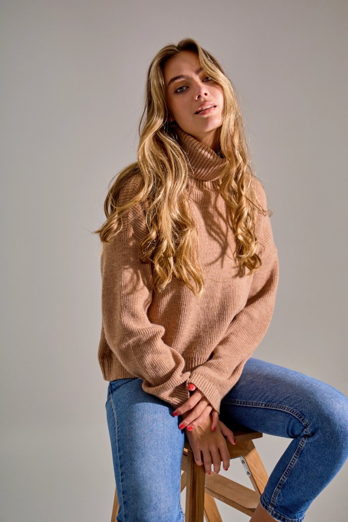 Kairi brown knitted sweater