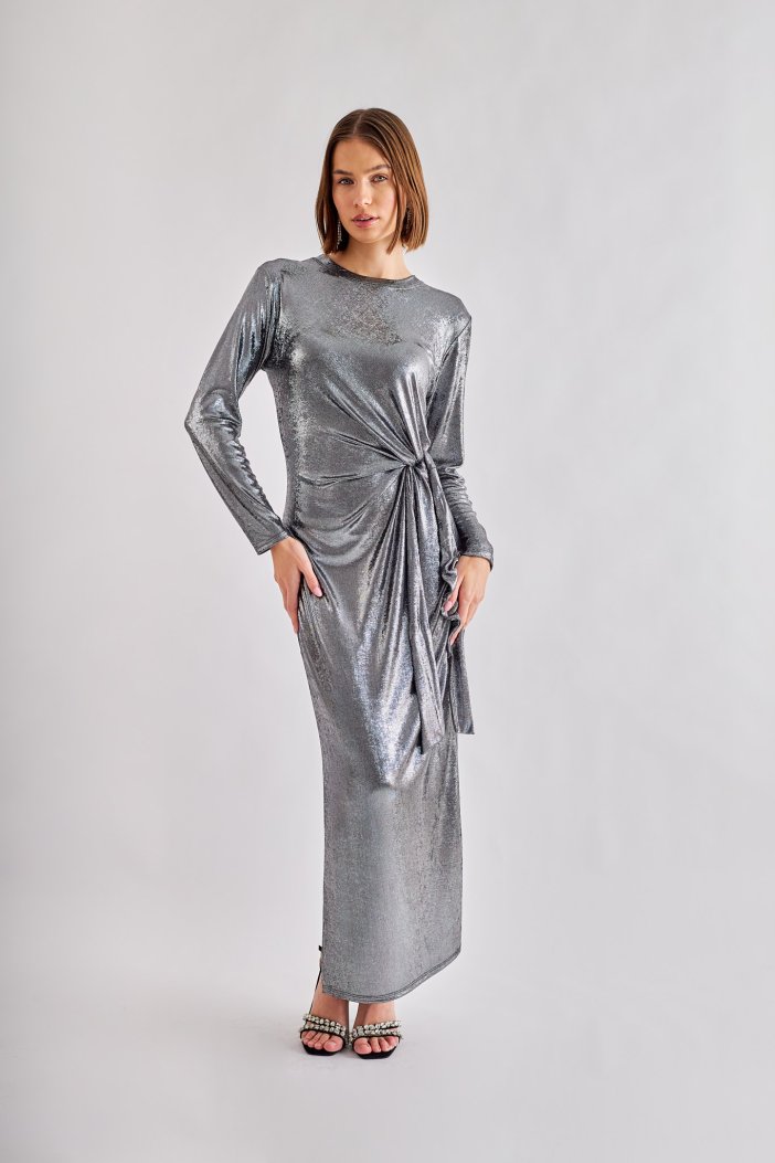 Stříbrné šaty Mona