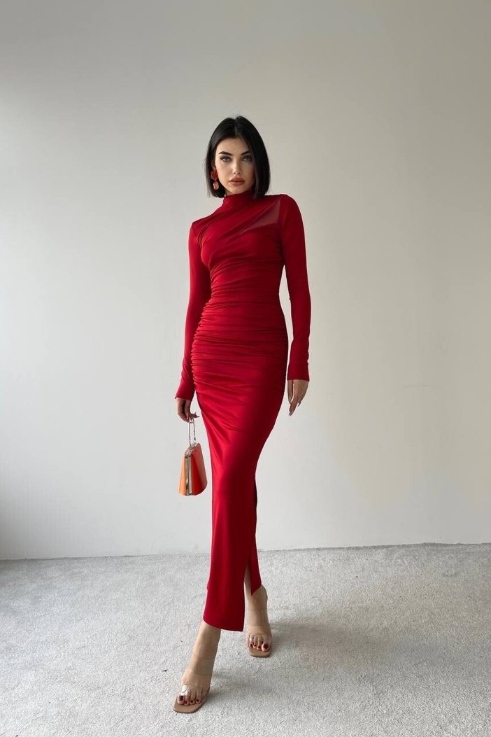 Červené šaty Rosalia