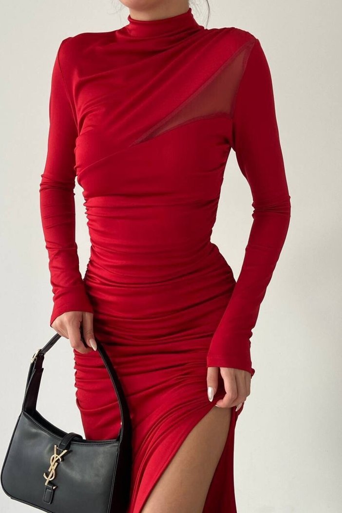 Červené šaty Rosalia