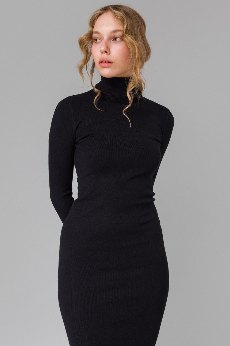 Čierne šaty Marlyn